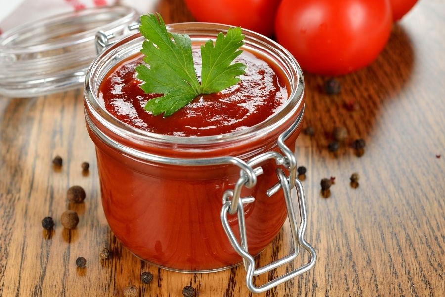 tomato sauce jar