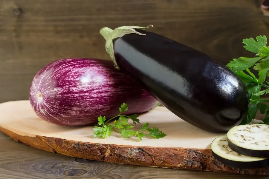 aubergine