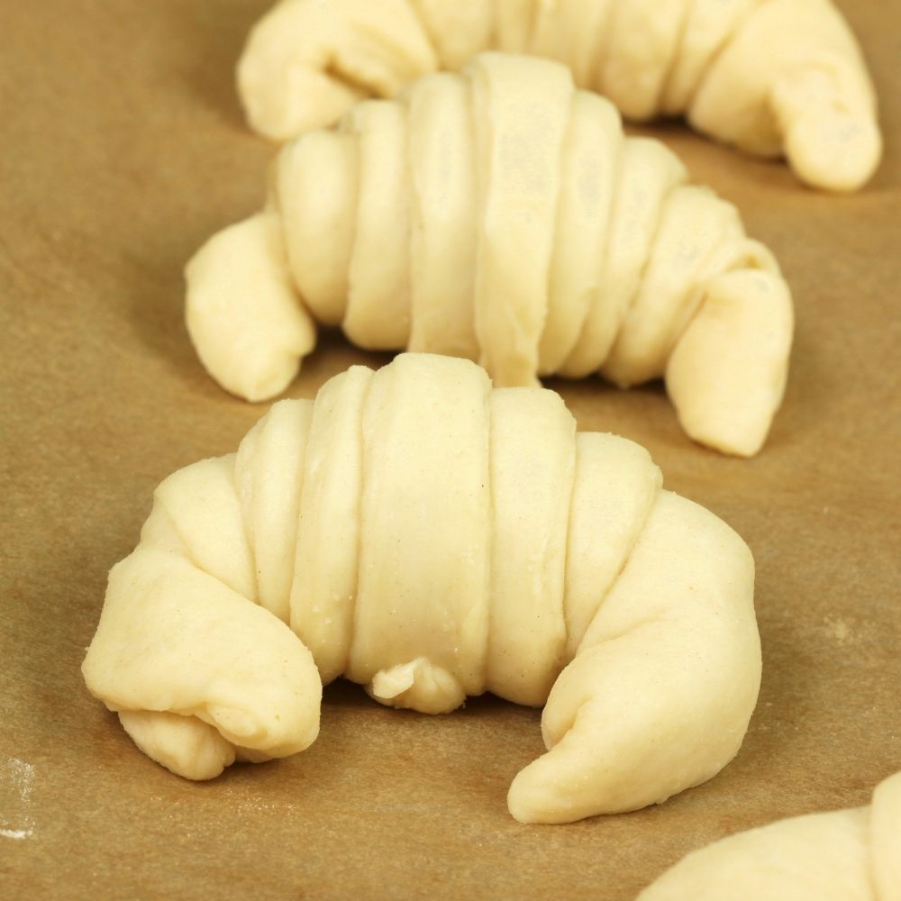 puff-pastry-vs-croissant-dough-4-important-distinctions-foodiosity