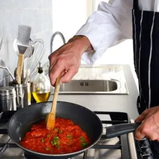cooking tomatoes sauce