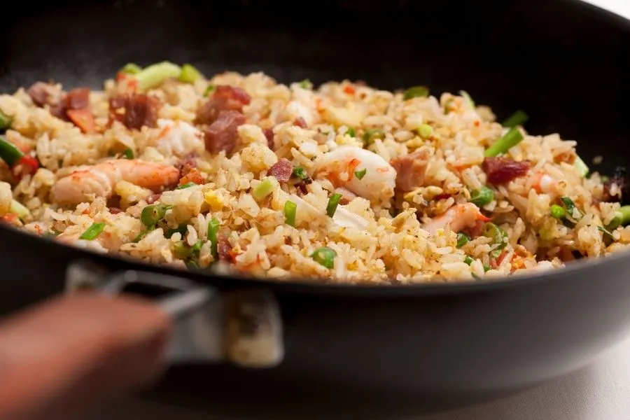 crowded fried rice pan