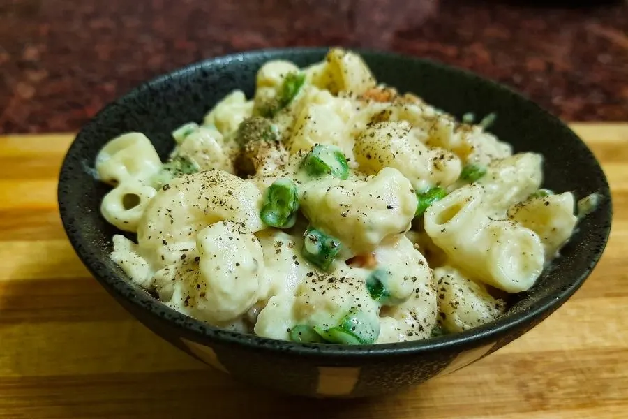 white sauce pasta