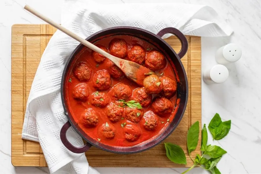 meatballs marinara