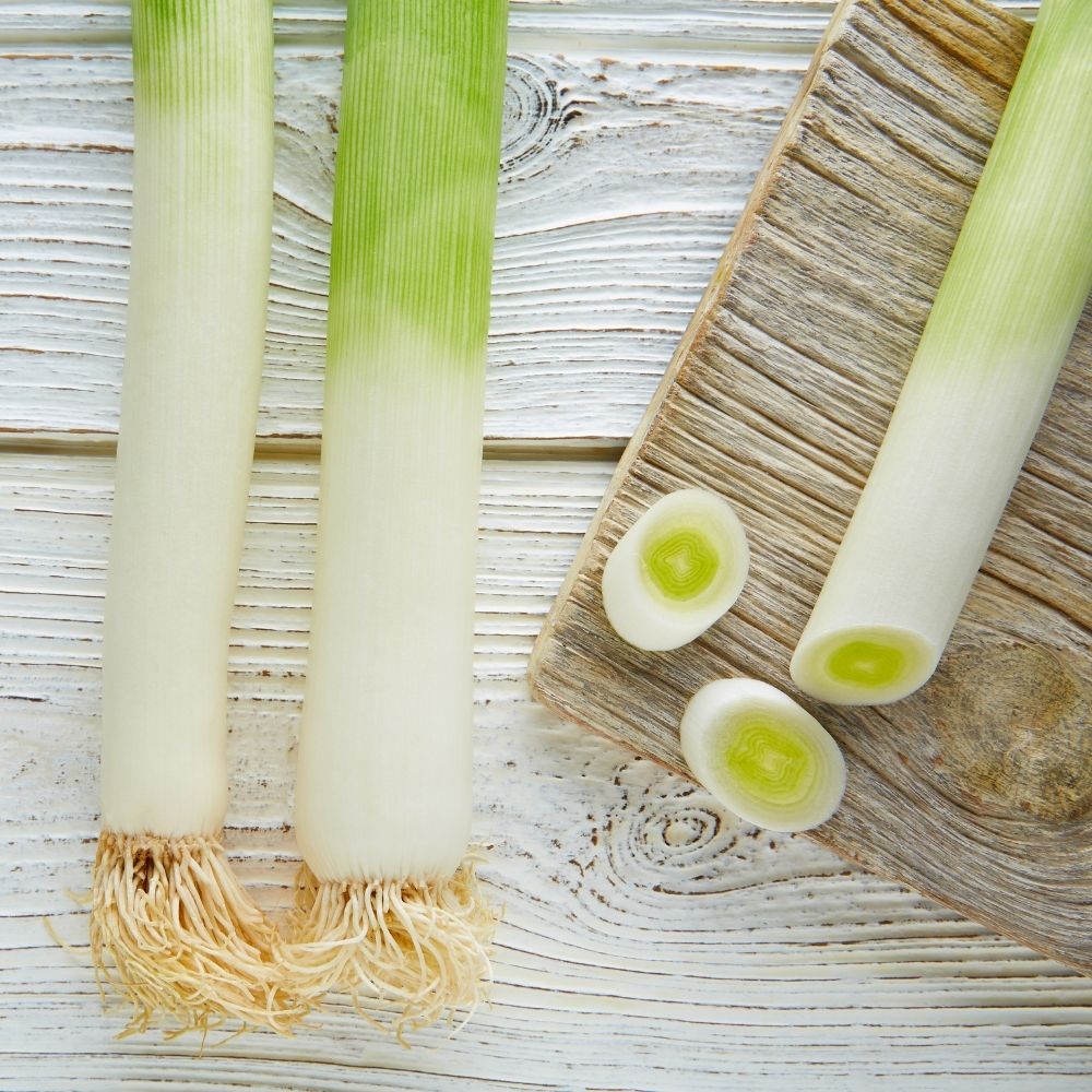 Can You Eat Leeks Raw Yes And Here S How To Use It Foodiosity