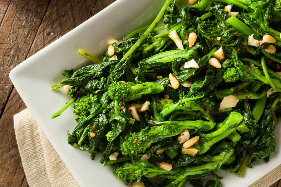 cooked broccoli rabe