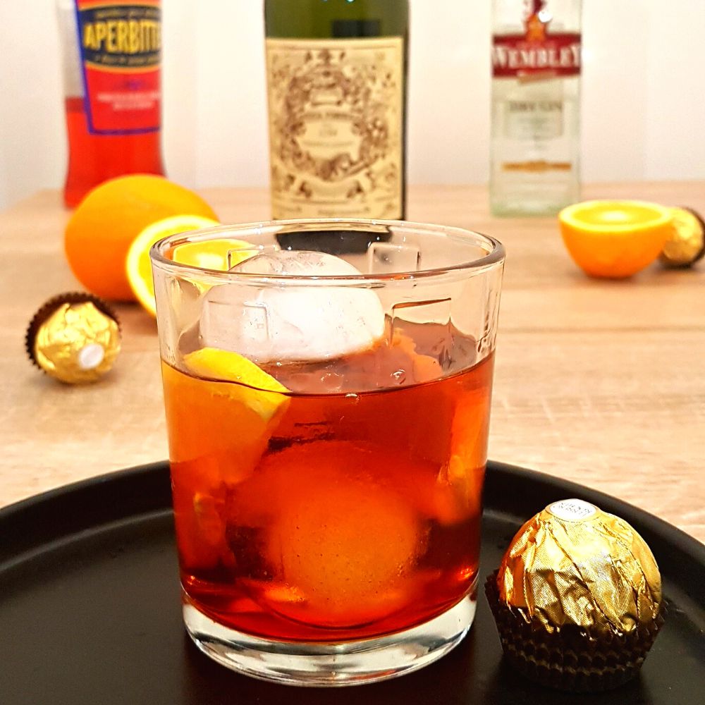 The Classic Negroni Cocktail Recipe Foodiosity 