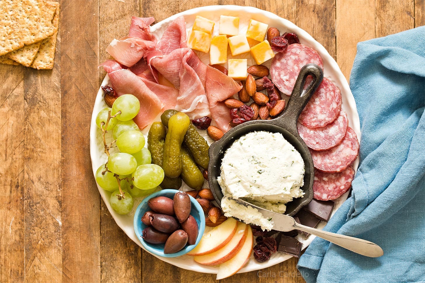 29-charcuterie-board-ideas-easy-fun-recipes-foodiosity