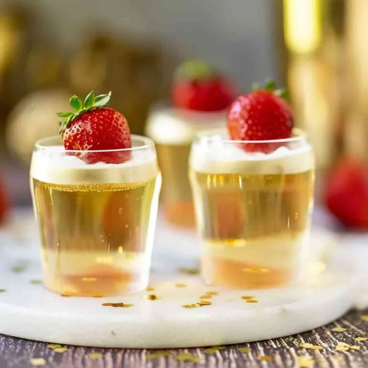 Strawberry Champagne Jello Shots
