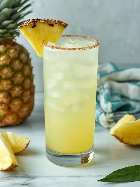 Simple Pineapple Sparkle